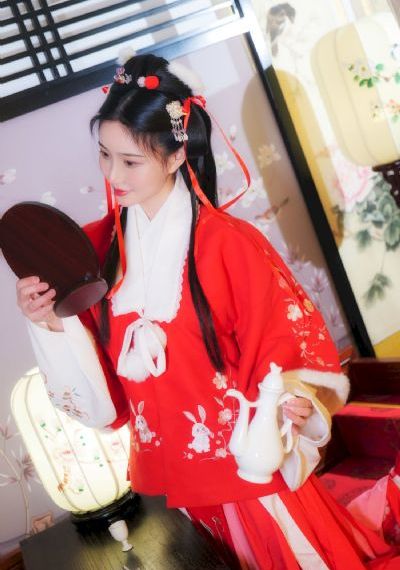 最新人妖shemaletube人妖穿孔_超清动漫免费观看