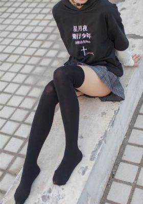 啦啦啦www日本高清免费观看_电影无删减版